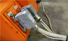 ABB機器人3HAC043439-011線纜維修技巧