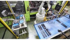 簡單快速!ABB機器人為Array Plastics生產線帶來優勢